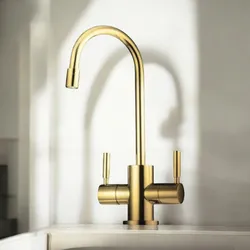 ברז זהב מוברש לבר תת כיורי חם קר מודרני 